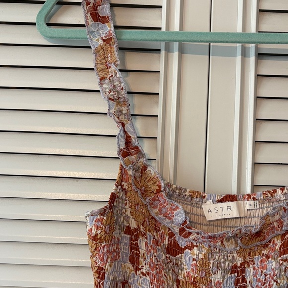 Astr Floral Print Maxi Smocked Dress in Pink and Brown Size M - Picture 7 of 12